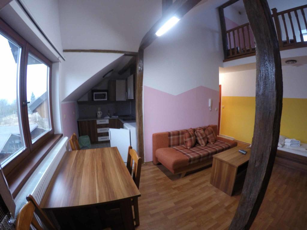 Penzion U Holuba Hradčovice エクステリア 写真