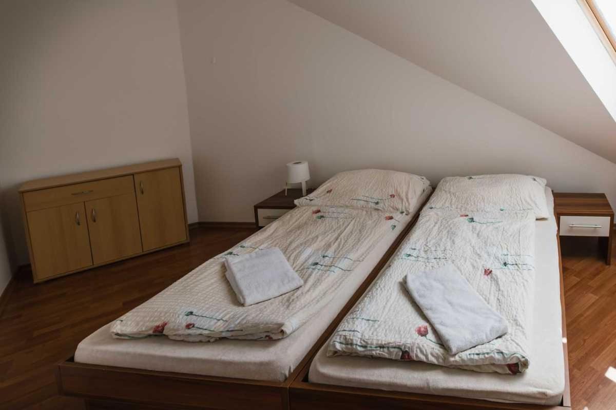 Penzion U Holuba Hradčovice エクステリア 写真